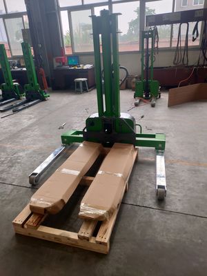 1.0t Straddle Leg Electric Stacker with Wide Legs Lift Height 800/1000/1300/1600mm