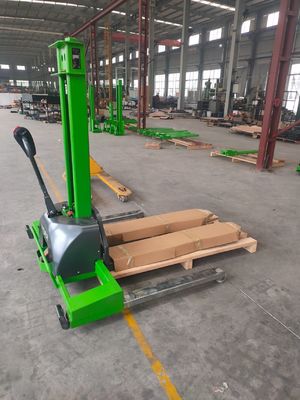 1.0t Straddle Leg Electric Stacker with Wide Legs Lift Height 800/1000/1300/1600mm